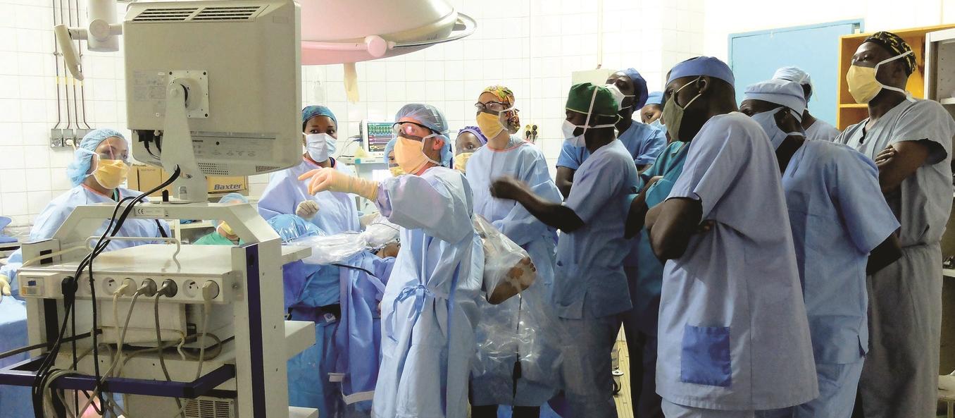 teaching, medical students, operating, surgery