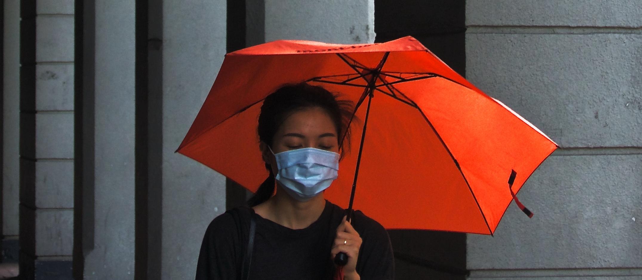 Asian lady wearing flu mask