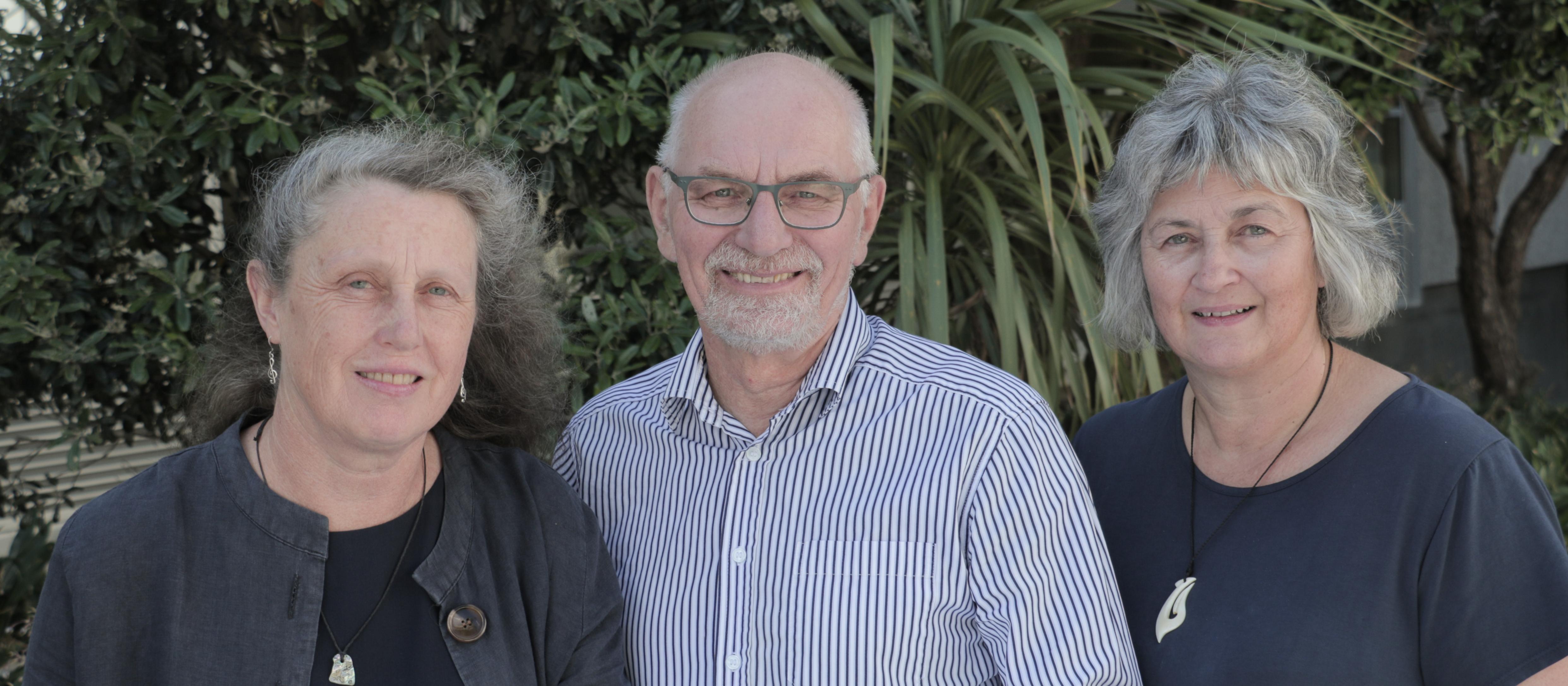 Jo Hilder, Prof Tony Dowell and Assoc Prof Maria Stubbe