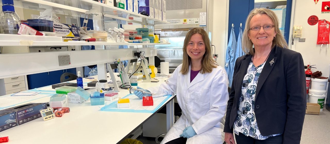 Dr Anya Arthurs and Prof Claire Roberts at the PHaB Lab [Image: Flinders University]