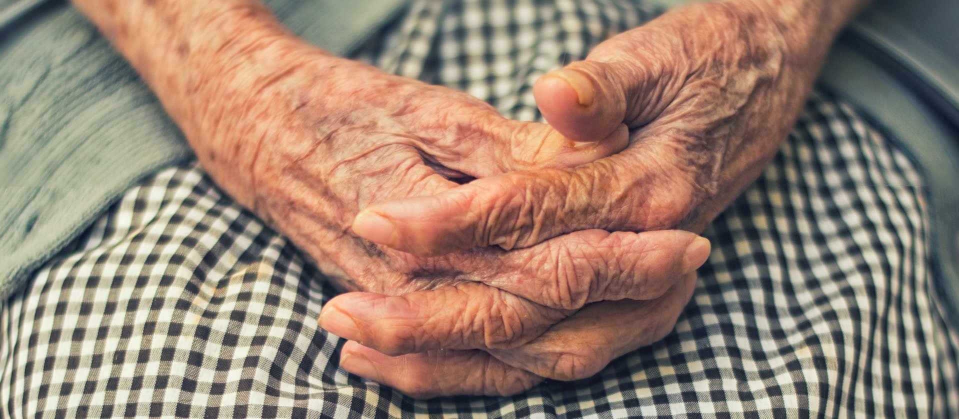 Old hands [Danie Franco on Unsplash]