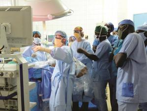 teaching, medical students, operating, surgery