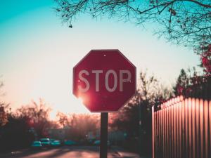 STOP SIGN 