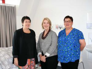 Nicolette Sheridan, Jane Mills, Claire Minton, Massey Uni