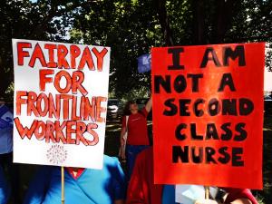 Auckland fair pay nurse strike placards 9 Nov 2020