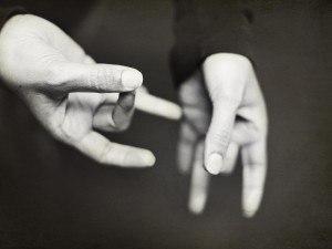 sign language Image: Jo Hilton on Unsplash