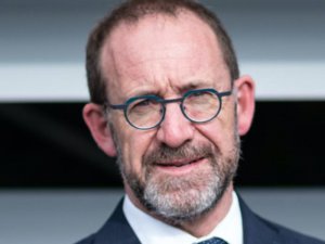 Andrew Little (cropped)