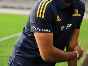 Te Kaika on Highlanders jersey