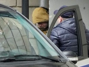 Wall Street Journal reporter Evan Gershkovich being taken into custody on March 30, 2023 [Image: Alexander Zemlianichenko]