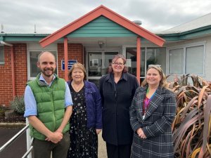 Nephrologist Dr Scott Crawford, Te Pare ō Toi health navigator Marie Tata, clinical application trainer Amanda Chapman and renal scheduler Paula Sidwell