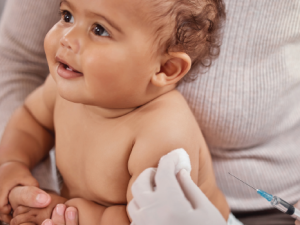 Pasifika Māori baby vaccination CR PeopleImages on iStock