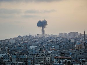 Gaza strip smoke [Mohammed Ibrahim on Unsplash]