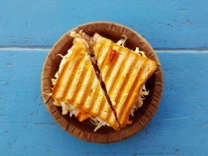 Toasted sandwich [Asnim Ansari on Unsplash]