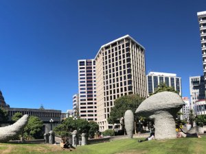 The Beehive, Treasury building and the RBNZ 